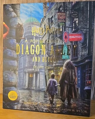Harry Potter: A Pop Guide to Diagon Alley & Beyond Deluxe Edition