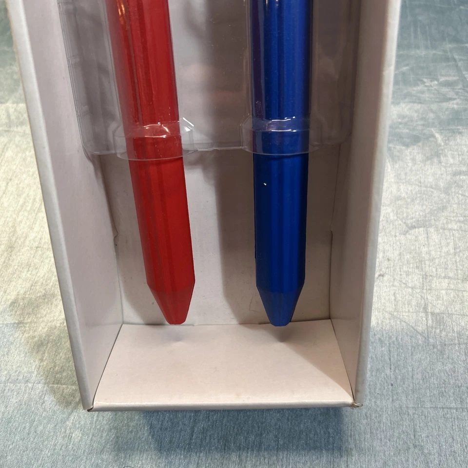 Nintendo WII Nerf - Sports Plus Duel Play Swords, Light Sabers NUEVO EN CAJA Rojo Azul Foto 4 de 4