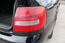 Audi A4 B5 Limousine hinten rechts Rückleuchte original Facelift 8D0945096F