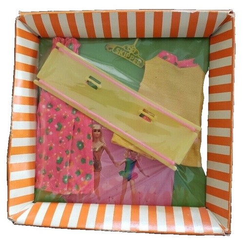 Vintage Skipper doll set with 2 figures and over 33 dresses in a 