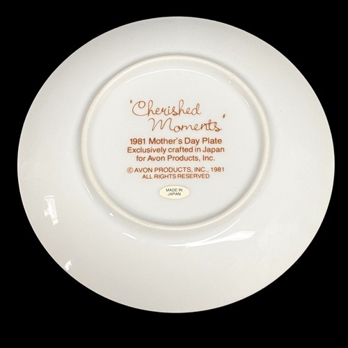 Avon 1981 Mothers Day Plate Cherished Moments Last Forever with Easel New in Box - Picture 3 of 5