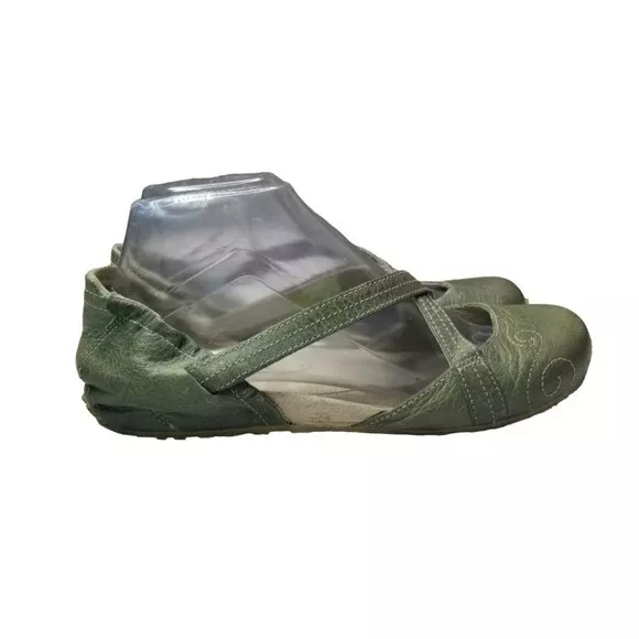 Ahnu Karma Latitude green leather yoga criss cross flats 6 eBay