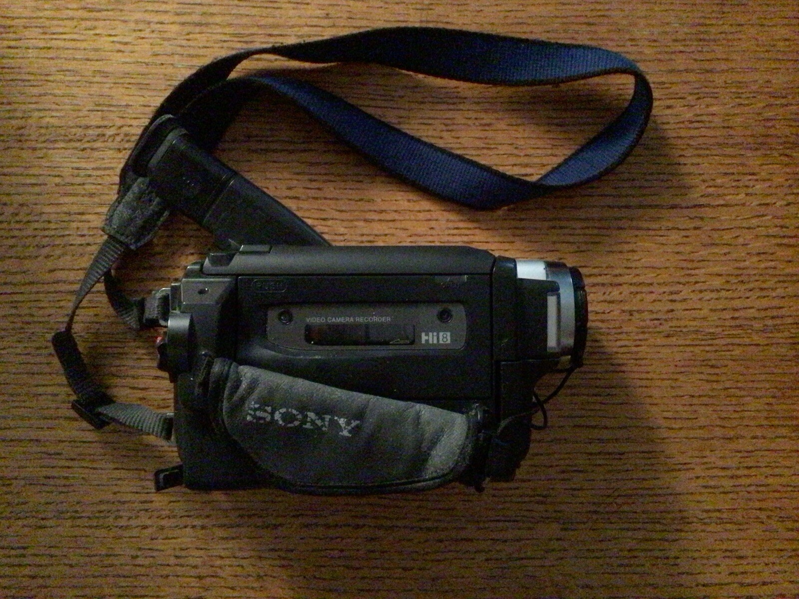 Sony Handycam CCDTRV58 Hi8 Analog Camcorder In Original Box and Instructions ! eBay