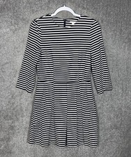 Gap Fit & Flare Dress Women Size 6 White Blue Striped Pleated Pockets Stretch