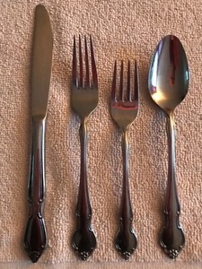 WM ROGERS MFG CO Custom Stainless IS Lot Of (4)