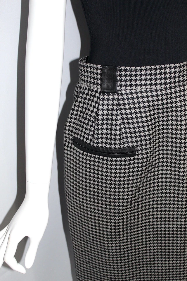 Saia vintage Yves Saint Laurent cinza preta lã Houndstooth com acabamento em couro - Imagem 4 de 4