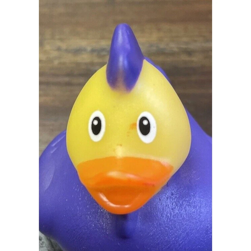 PATO GOMA PÚRPURA POLLO GRANJA GALLO CRUCERO COLECCIONABLE 2" Foto 3 de 4