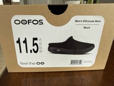 Oofos Men  s OOcoozie Mule, Black. Shearling Slip On. Size 11.5. New In Box