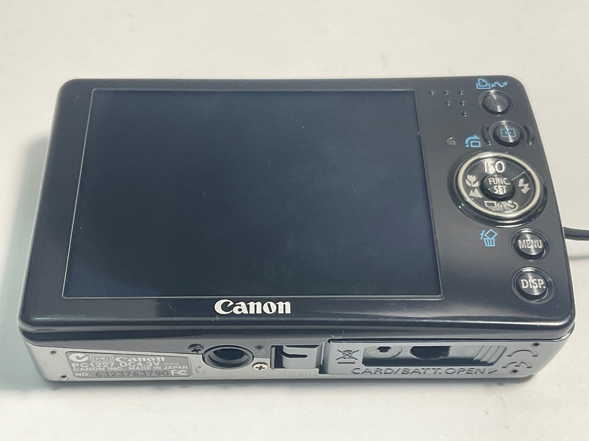 Canon PowerShot Digital ELPH SD750 / Digital IXUS 75 7.1MP Digital
