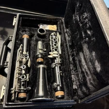 G Leblanc preowned Vintage #145733 Kenosha Wis USA Clarinet Original case 