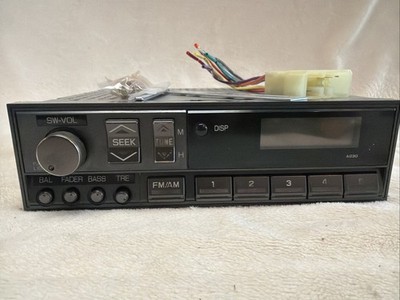 AccuStar In Dash Am Fm Radio  MB530310 Chrysler Motors 4517017-1