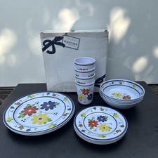 WHITTARD OF CHELSEA Plastic Dinner Set Floral Design 4x Each 16 Total