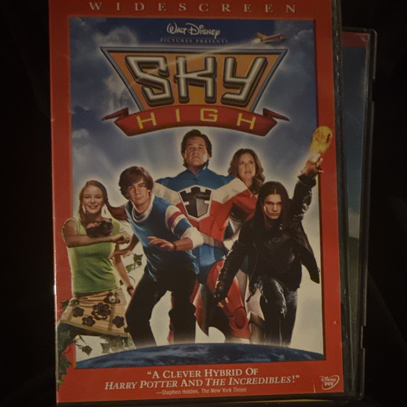 Walt Disney Sky High DVD Movie Widescreen PG Kurt Russell Mike Mitchell