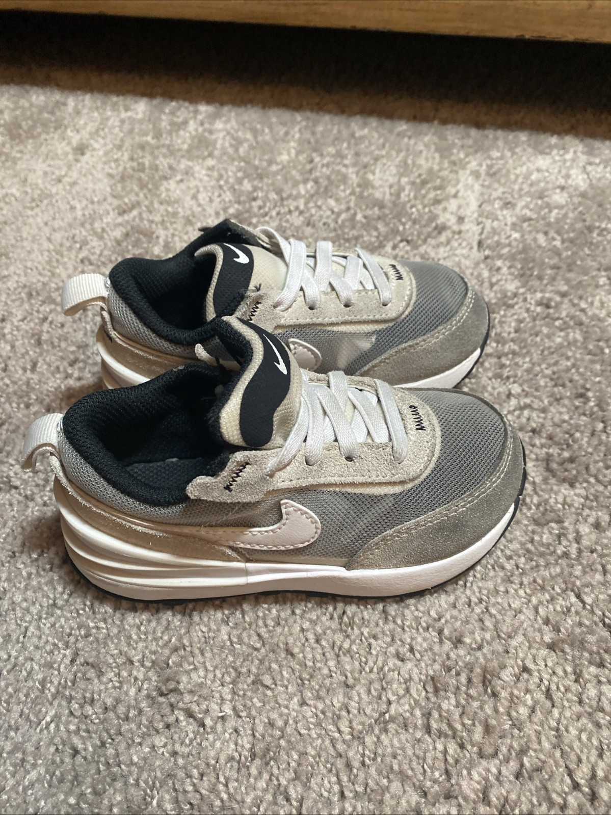 Sneakers Size 7c Boys/girl