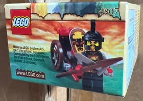 Lego 4807 - knights kingdom -Fire Attack - Castle- vintage from 2000- new sealed