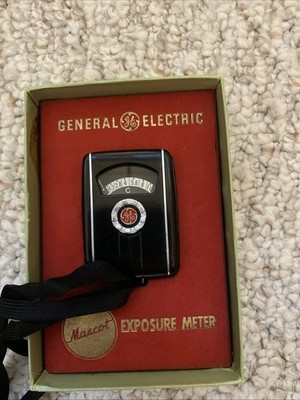 Vintage GE General Electric Type PR-30 Mascot Exposure Meter w/ Carrying Case