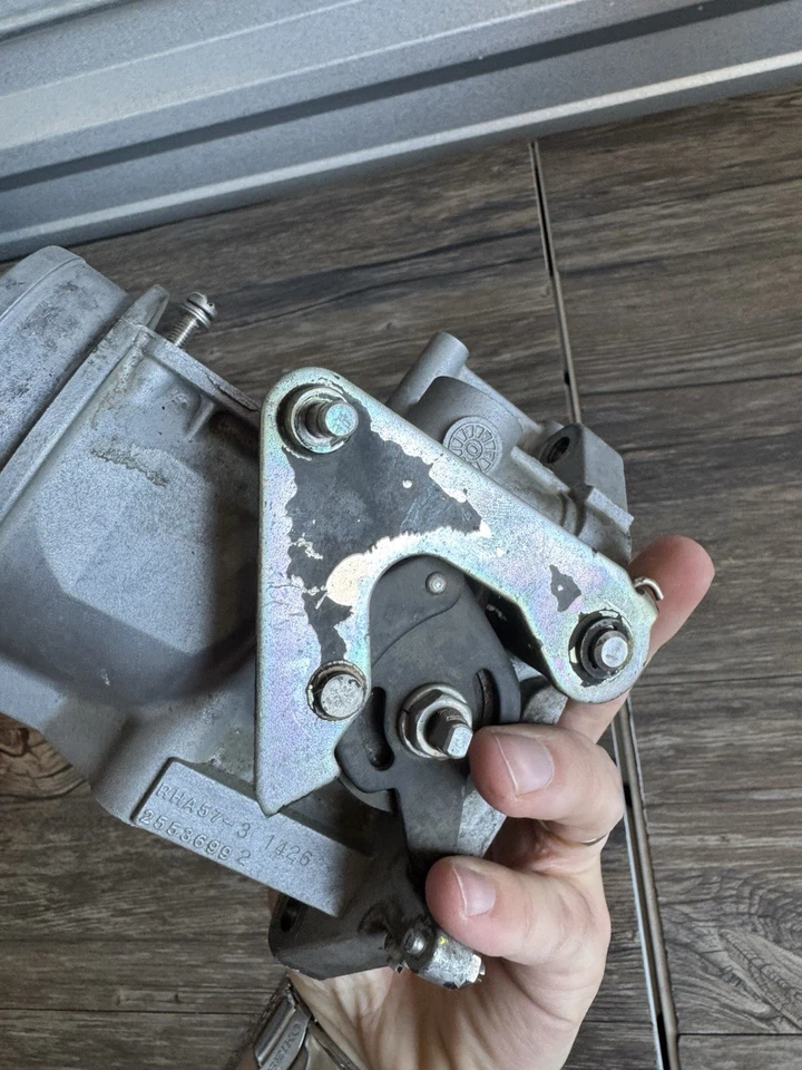 RHA57-3 25536992 Single Barrel Used Carb Carburetor Hitachi 30 Days Warranty - Image 3 of 4