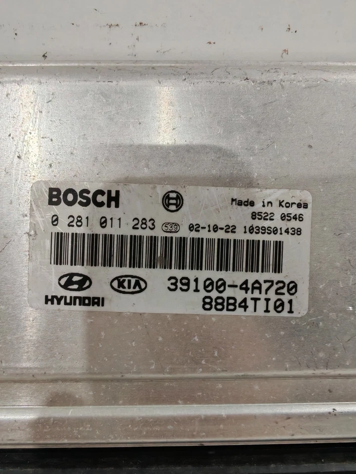 Centralina Motore ECU BOSCH KIA SORENTO - 2.5 CRDi - 39100-4A720 - 0 281 011 283 - Immagine 2 di 3