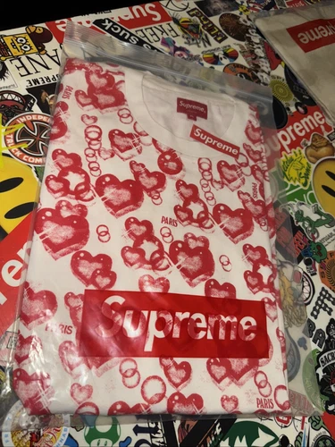Supreme Hearts Paris SS21 XL Valentine blanc rouge neuf dans son emballage