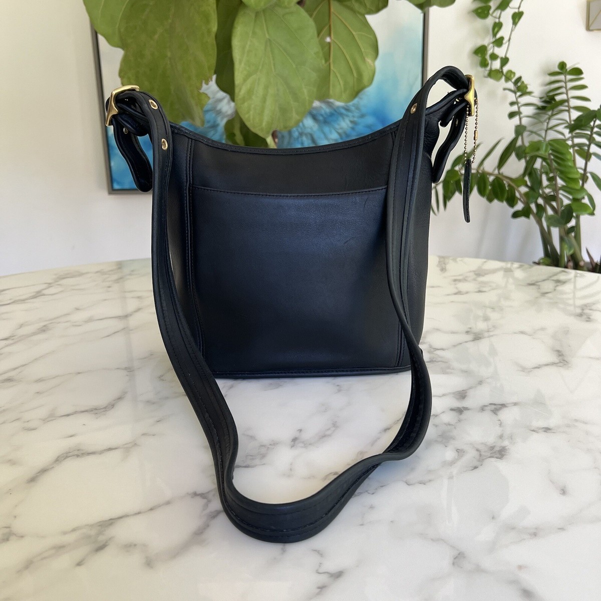 vintage coach leather shoulder bag