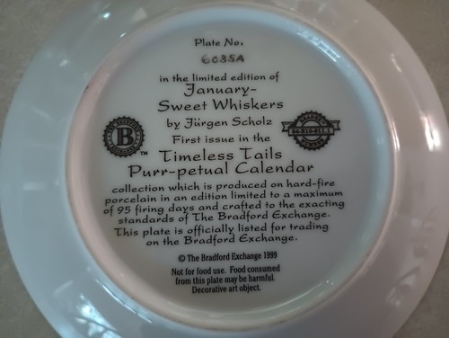 Timeless Tails Purr-petual Calendar decorative plate - January Sweet Whiskers - Picture 3 of 14