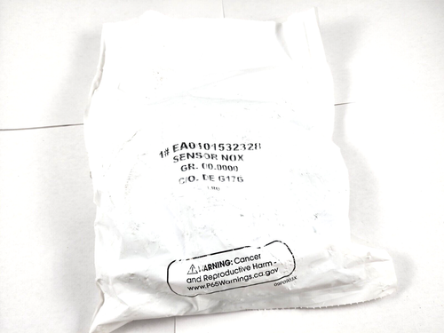 Genuine DDE Detroit Diesel NEW Outlet NOx Sensor EA0101532328 RA0101532328 - Picture 3 of 3