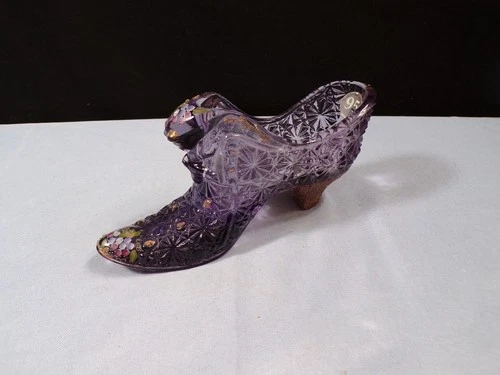 Fenton Purple Glass Painted Cat Head Daisy & Button Shoe Grapes Design