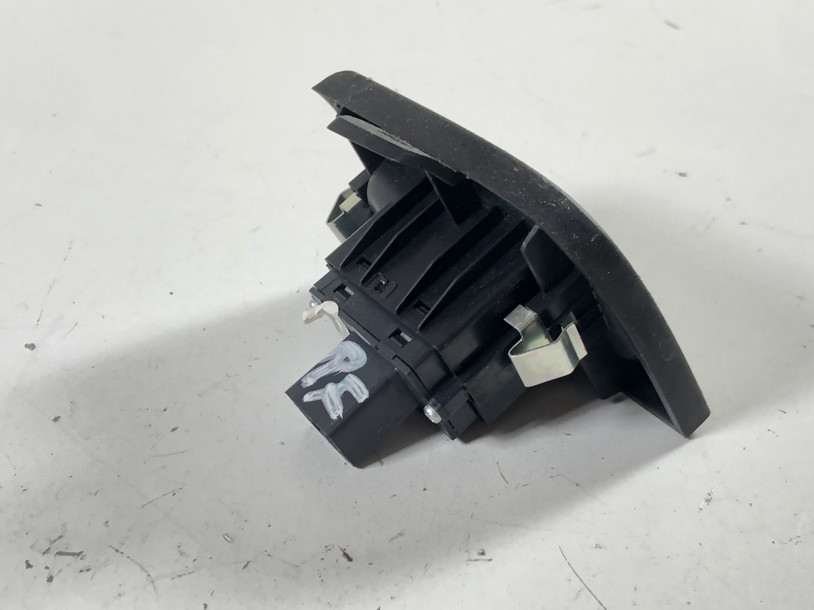 03-13 Maserati Quattroporte M139 Rear Right Power Window Button Switch 08 09 10