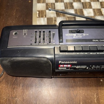 Panasonic RX-FT550 XBS Bass Boombox Dual Cassette Recorder Radio