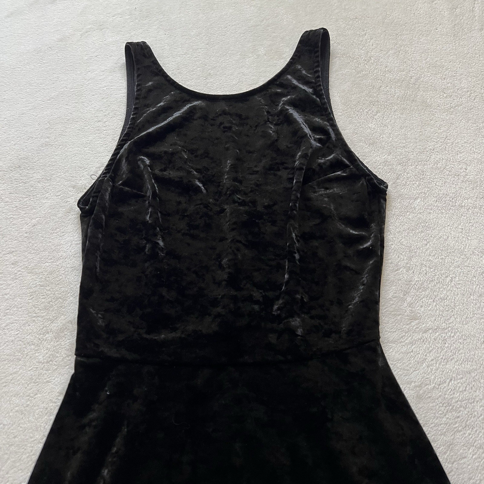 Women’s Romantic Goth Black Crushed Velvet Skater Dress Divided Size 4