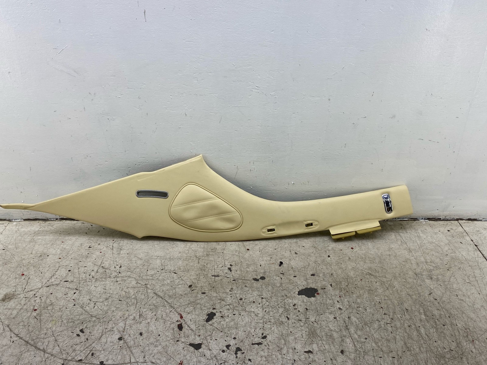 2010-2020 BENTLEY MULSANNE OEM REAR RIGHT PASSENGER C PILLAR TRIM COVER PANEL