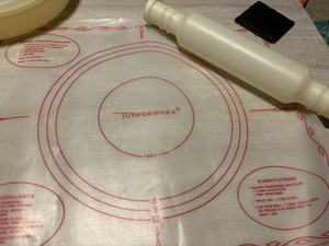 Tupperware Fill N Chill 15.5" Rolling Pin Retro Kitchen 70's and Pastry Mat