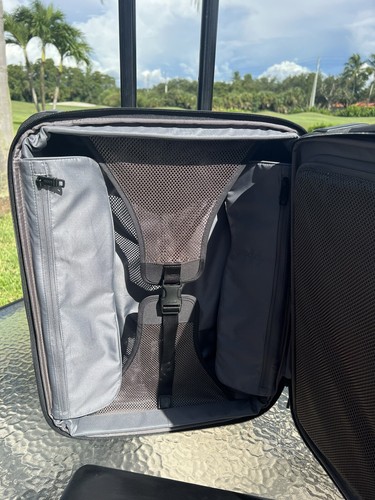 Tumi Alpha 2 schwarz erweiterbar 4 Räder Spinner Handgepäck - $895 EUC kaum benutzt4 - Bild 2 von 15