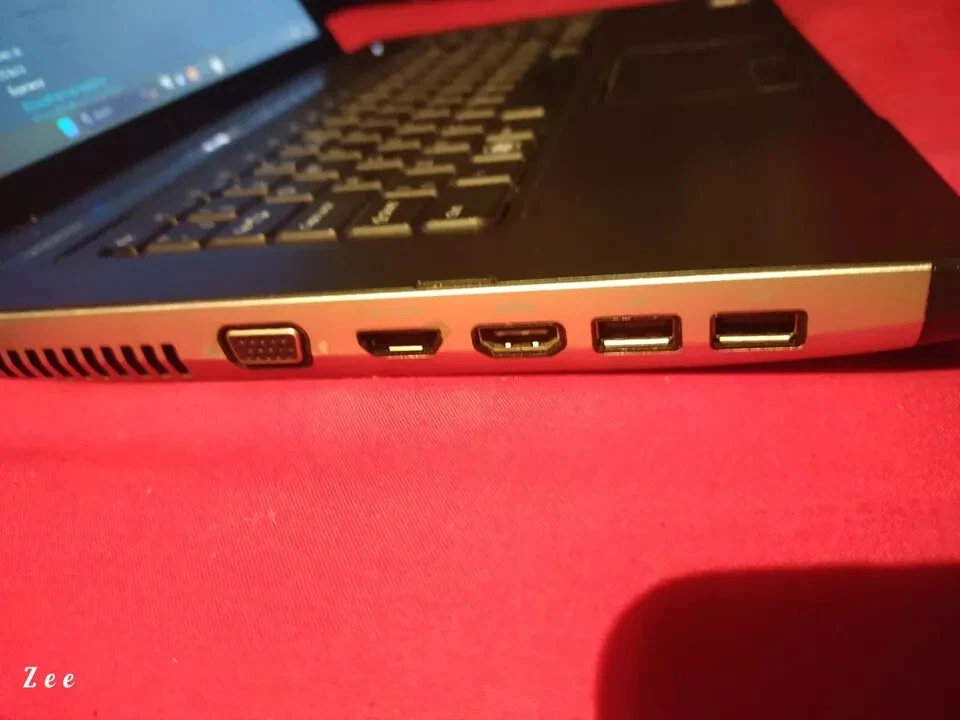 Dell Vostro 3500 Intel Core i3 M350 2.27 GHz 3GB 250GB Windows 11 Pro - Image 4 of 4