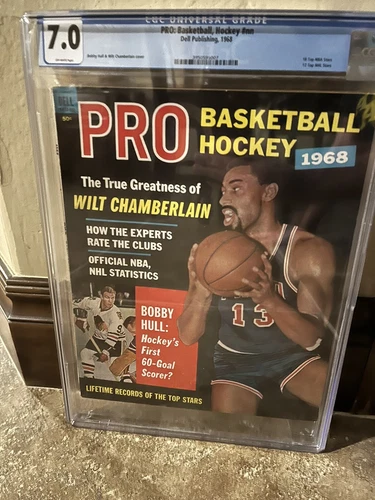 1968 Pro Basketball/ Hockey Wilt Chamberlain Bobby Hull Cover No Label CGC 7.0