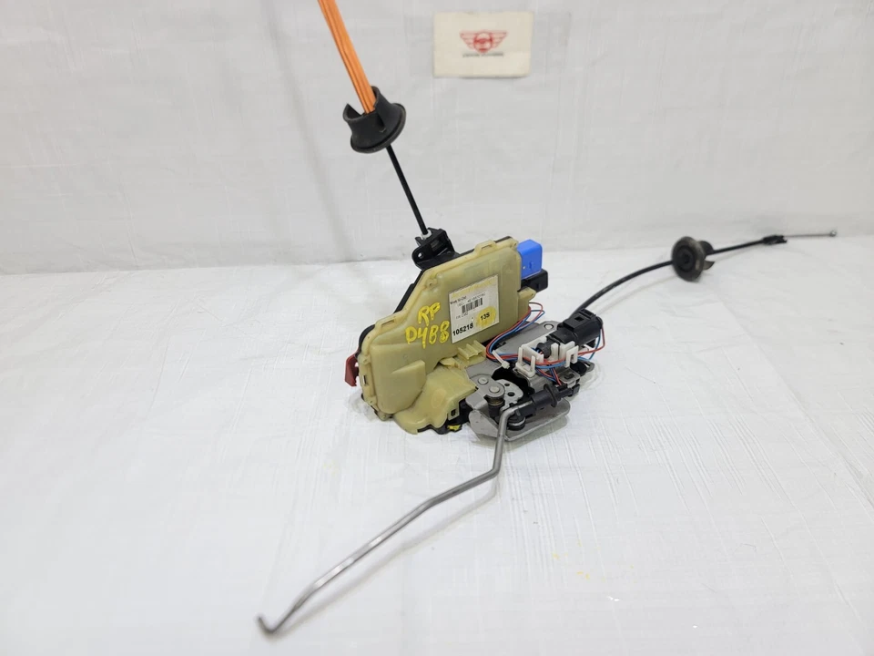 Actuador de cierre de puerta delantero derecho pasajero Audi A8 Quattro 2004-2008 OEM Foto 3 de 4