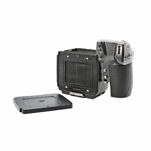 Hasselblad H1 Medium Format Camera Body - Picture 2 of 6