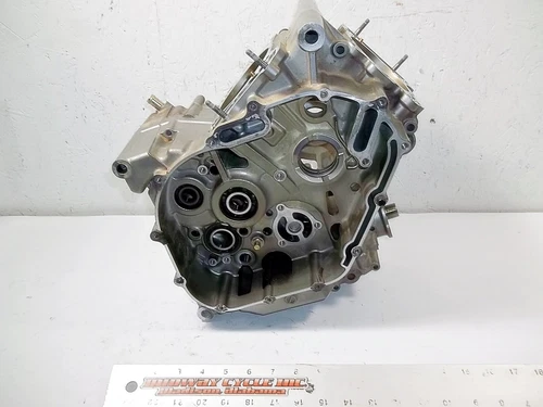 CRANKCASE SET *{MODEL K4/K5/K6/K7}*