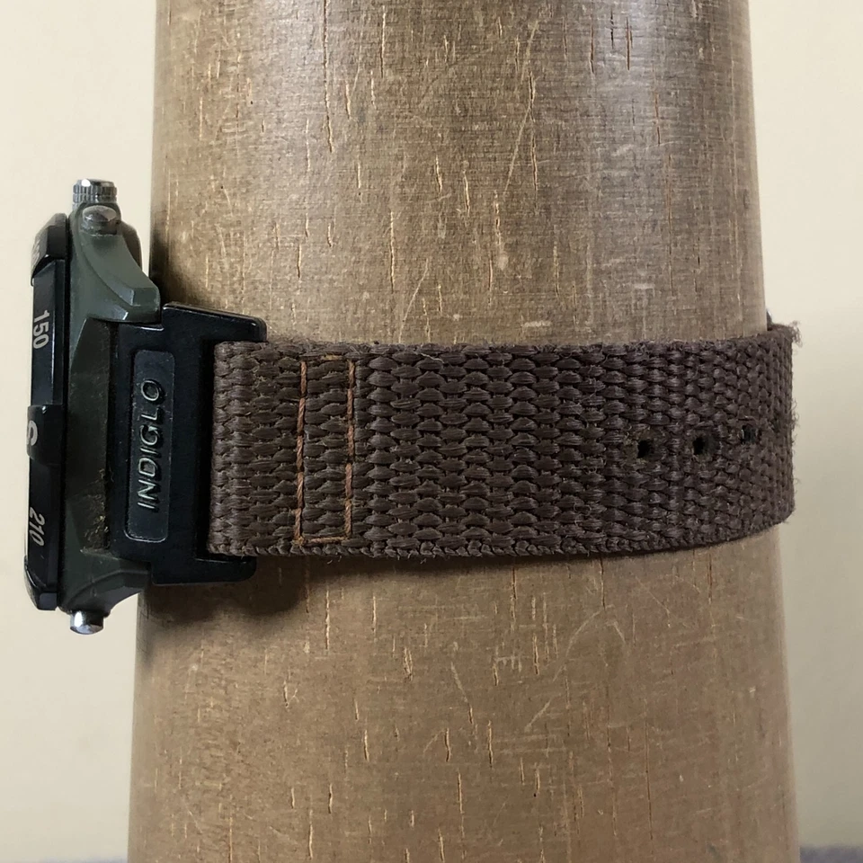 Винтажные мужские многофункциональные кварцевые аналоговые цифровые часы Timex Expedition 37 мм 8 дюймов - Изображение 3 из 4