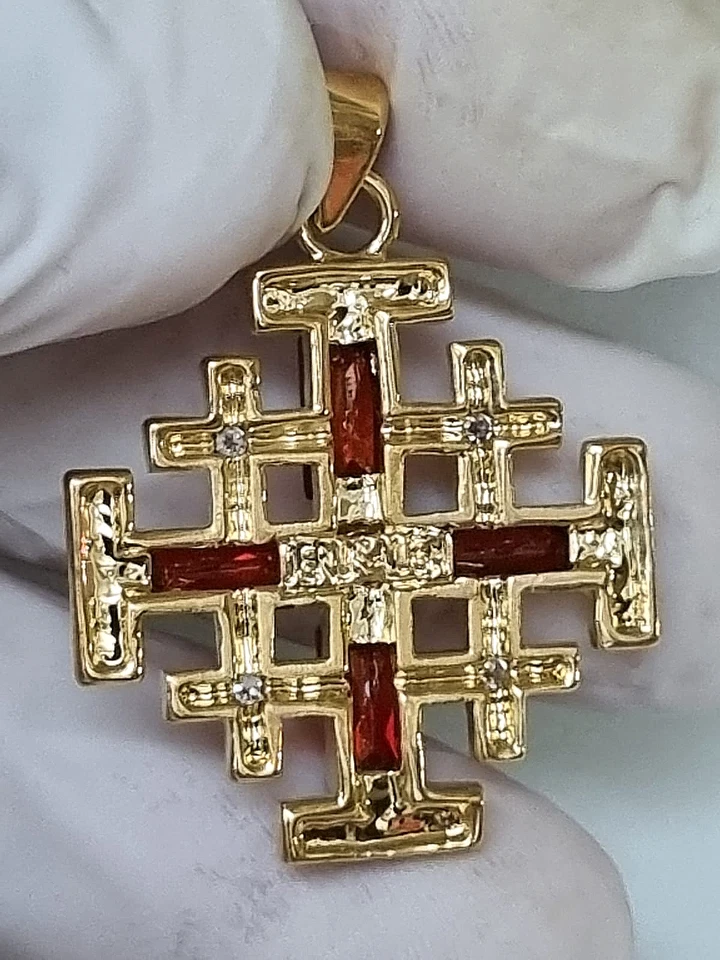 Piedras Granate Natural y Gema Blanca Recubierta de Plata con Cruz de Jerusalén Oro 14k Foto 2 de 4