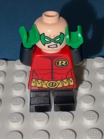 LEGO DC Batman #76056 Minifig - Robin - sh0289 - Light Scratches/No Cracks