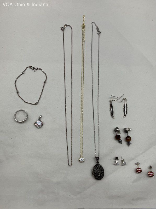 Sterling Silver 925 Jewelry Lot 10pc Necklaces Ring Earrings Wearable 25.2g