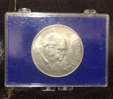 1965 Winston Churchill Memorial Crown Coin Commemorative  Elizabeth II