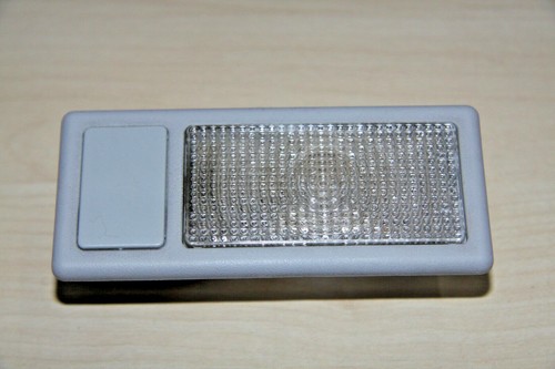 VW Polo 6N 65KV Seat Ibiza 2 Innenraumleuchte Innenleuchte 1K0947105E