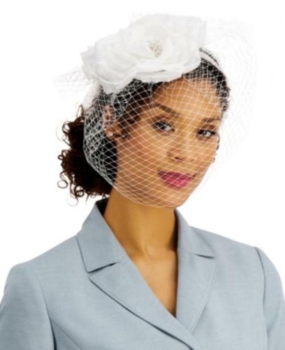 MSRP $48 August Hats Feather Flower 