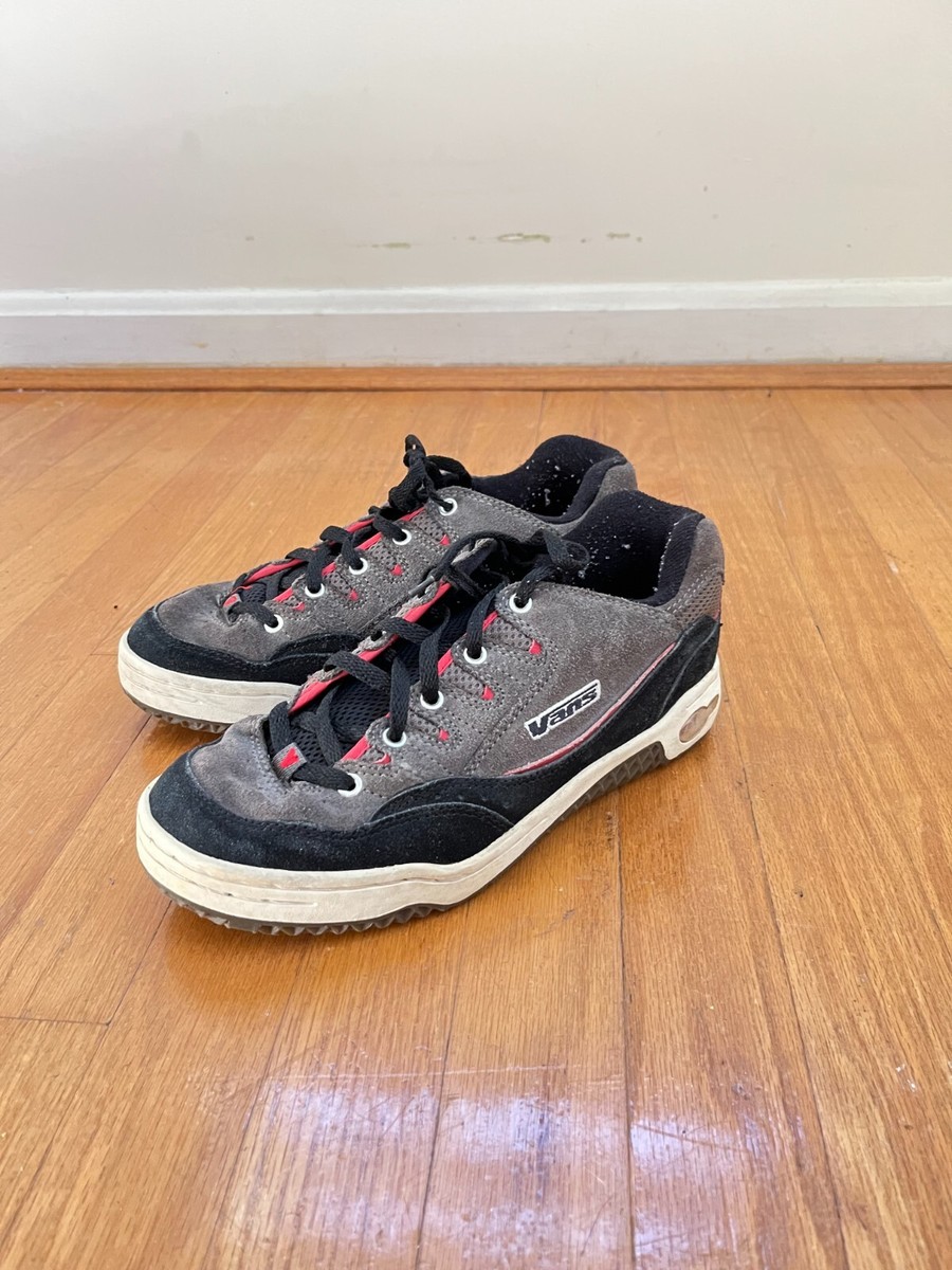 Vintage 90's Vans Tabloid Skate Shoe Mens size 7.5 Grey and