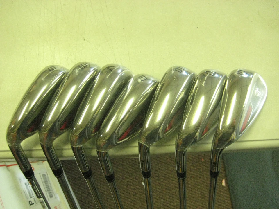 BRAND NEW Wilson Staff Dynapower iron set 5 thru pw,gw Steel Regular Mens LH - Image 3 of 4