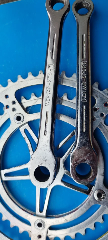 JUEGO DE BIELAS ANTIGUO NERVAR SPORT DIENTES 53/42 ACERO ALEACIÓN LIGERA BICI Foto 2 de 4