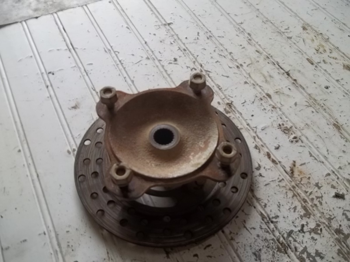 2000 KAWASAKI PRAIRIE 300 2WD FRONT HUB WITH ROTOR | eBay