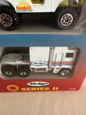 Hot Wheels Little Debbie Snacks 3台パック Hot Wheels - Little Debbie Snacks (3 Pack McKee) Special